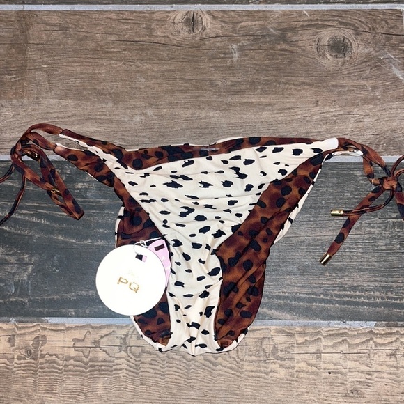 PQ Pilyq Wild Heart Reversible Tie Side Bikini Bottoms Size Large NEW - Picture 5 of 5